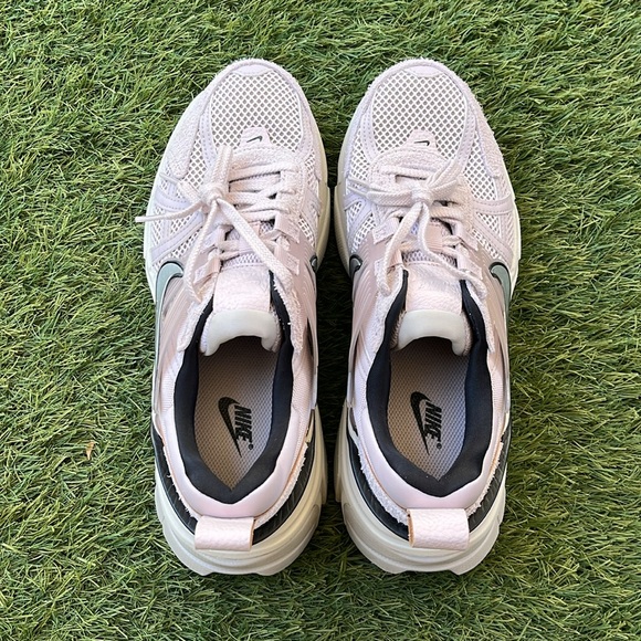 Nike V2K Run - Picture 4 of 5